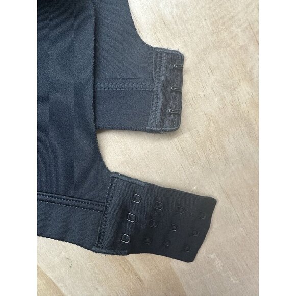 Nike Sports Bra Sz S Black T Shirt Three Hook Padded Push Up Intimates - Picture 6 of 6